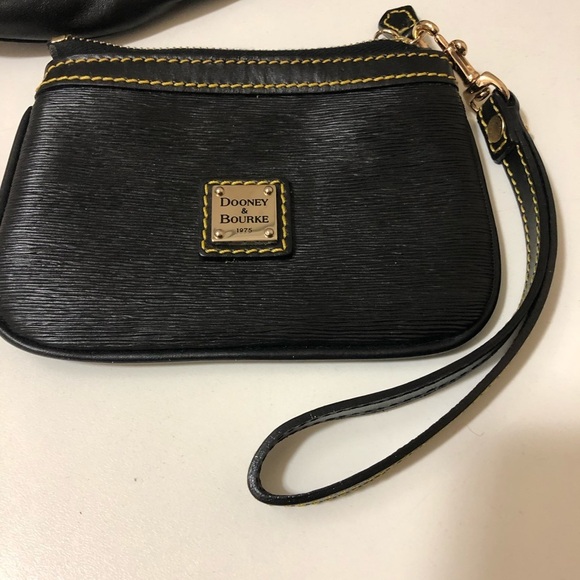 Dooney Brourk Leather wristlet brand new - Picture 12 of 15